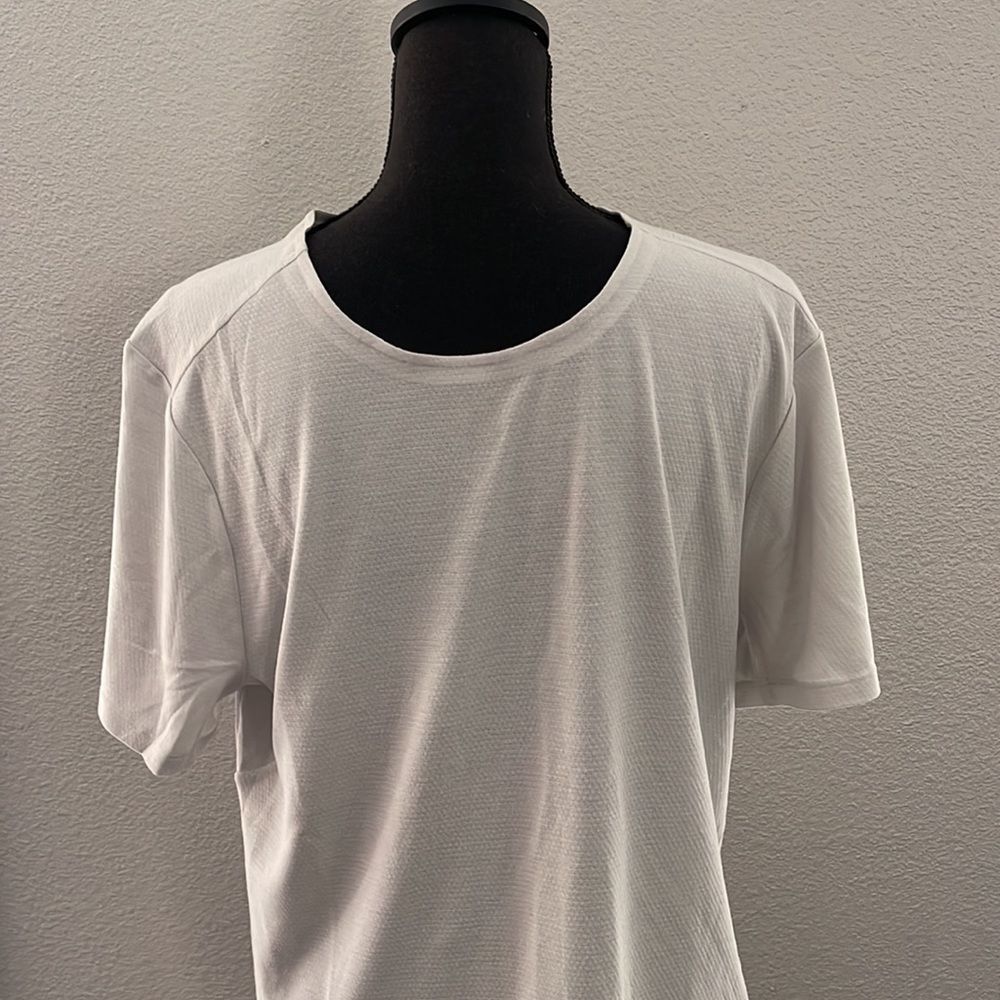 Lululemon Conflux Short Sleeve - Picture 4 of 8